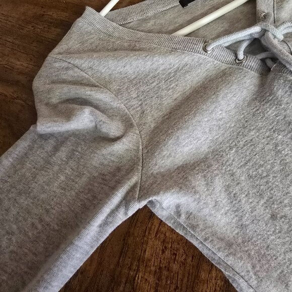 Patty Boutik Women's LS Gray Shirt Size (S) Slimfit V-Neck w/Cord Tie Closure - Picture 6 of 9